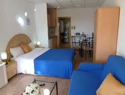 Aparthotel Carrio Sol | Valencia Bölgesi - Alicante (vilayet) - Marina Alta - Calpe - Casas de Torrat