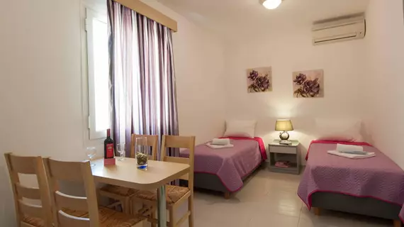 Hotel Olympia | Girit Adası - Rethimnon (bölge) - Rethimnon