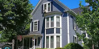 Brewster House Bed & Breakfast