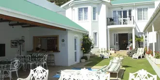 Gordon's Beach Lodge