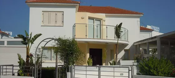 Athena Beach Villa | Kıbrıs - Mağusa