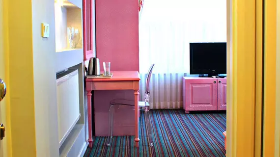 Taksim Santa Lucia Hotel |  Istanbul  - Beyoğlu - Sütlüce Mahallesi