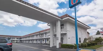 Motel 6 Norwalk