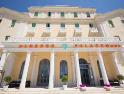 Albergo Palazzo | Puglia - Lecce (il) - Santa Cesarea Terme