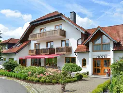 Rhön-Hotel Sonnenhof | Hessen - Poppenhausen