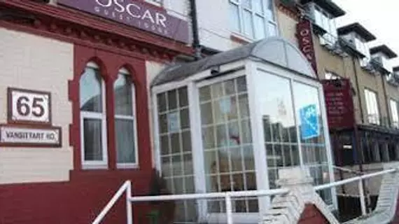 Oscar Lodge | Berkshire (kontluk) - Windsor