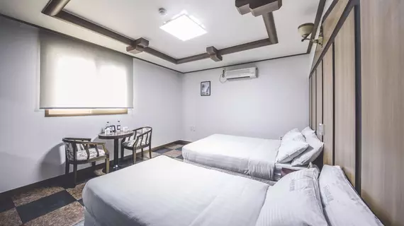 Hotel I-Zone | Jeju Adası - Jeju - Yeon-dong