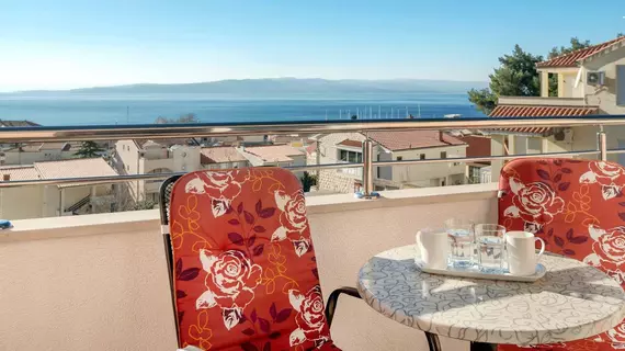 Apartments Vila Adrijana | Split-Dalmaçya - Baska Voda