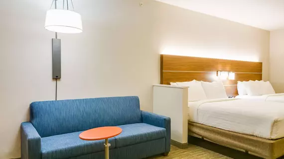 Holiday Inn Express and Suites Russellville | Arkansas - Russellville (ve civarı) - Russellville