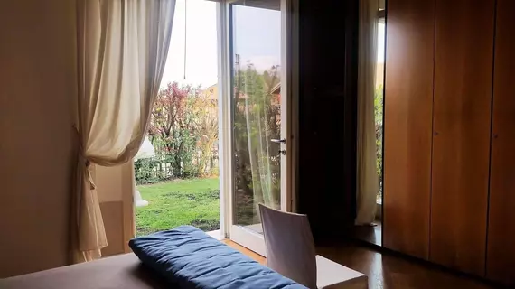 A Casa Di Manu B&B | Lombardy - Brescia (il) - Desenzano del Garda