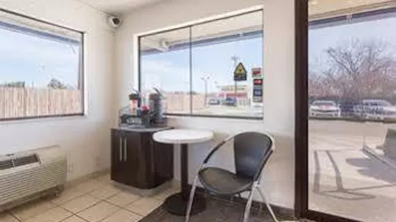 Motel 6 Dallas - Irving | Teksas - Dallas (ve civarı) - Irving