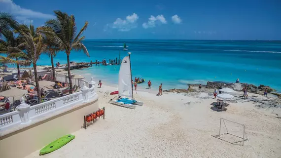 Riu Cancun All Inclusive | Quintana Roo - Benito Juárez - Cancun (ve civarı) - Oteller Bölgesi - Avenida Kukulkan