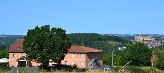 Au Périgord Noir | Nouvelle-Aquitaine - Dordogne - Hautefort