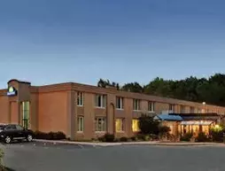 Days Inn Willoughby | Ohio - Cleveland (ve civarı) - Willoughby