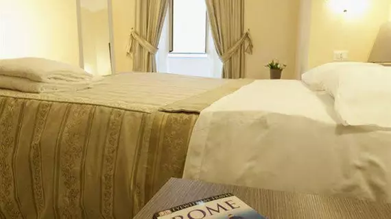 Four Rivers Suites | Lazio - Roma (ve civarı) - Roma Kent Merkezi - Navona