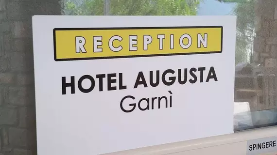 Hotel Augusta Garnì | Lombardy - Brescia (il) - Limone sul Garda