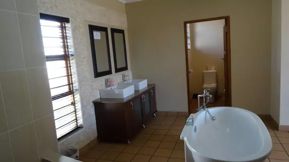 Abafazi Guest House | Gauteng - City of Tshwane - Johannesburg (ve civarı) - Pretoria - Waterkloof Glen