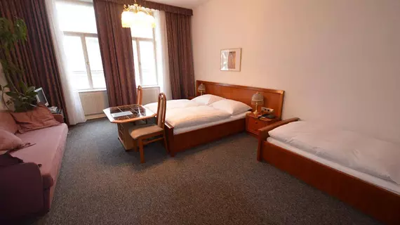 Hotel Pension Lumes | Vienna (eyalet) - Viyana - Innere Stadt