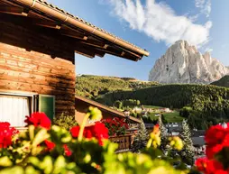 Romantic & Family Hotel Gardenia | Trentino-Alto Adige - Güney Tirol (il) - Selva di Val Gardena