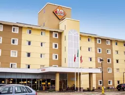 Hotel 10 Blumenau | South Region - Santa Catarina (eyaleti) - Itajai (ve civarı) - Blumenau - Salto do Norte