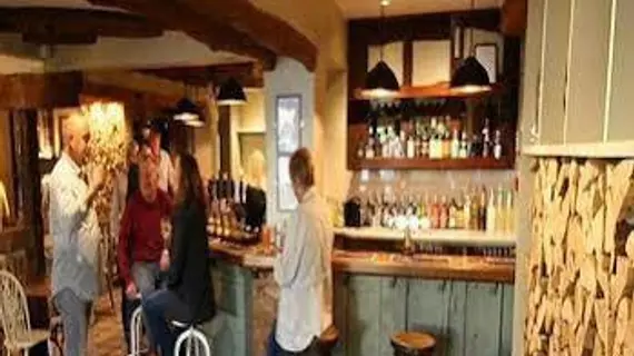 The Fox & Hounds | Wiltshire (kontluk) - Swindon - Wroughton