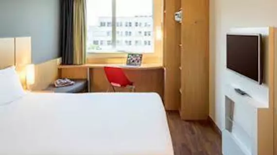 ibis Rio de Janeiro Santos Dumont | Rio de Janeiro (eyaleti) - Rio de Janeiro (ve civarı) - Rio de Janeiro - Centro