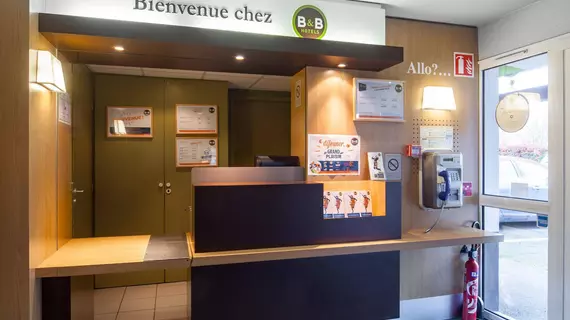 B&B Hotel CHARTRES | Centre - Loire Vadisi - Eure-et-Loir (bölge) - Le Coudray