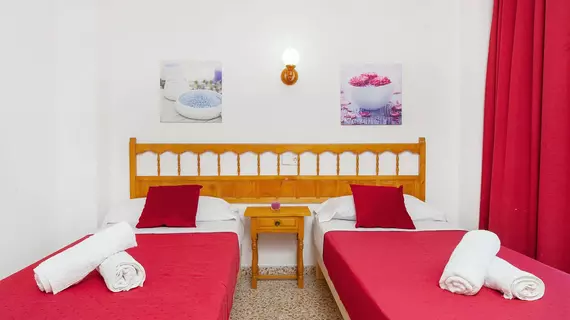 Apartamentos Puet | Balearic Adaları - İbiza Adası - Sant Antoni de Portmany