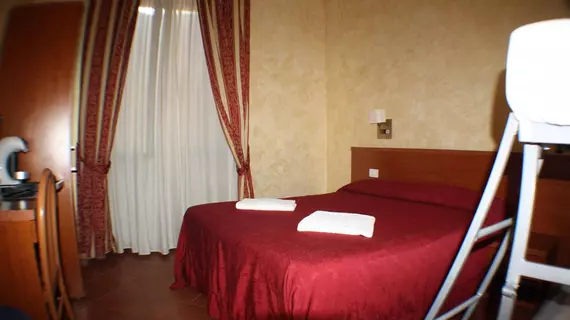 Lam Guest House | Lazio - Roma (ve civarı) - Roma Kent Merkezi - Rione XVIII Castro Pretorio