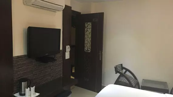 Hotel High 5 Land | Batı Delhi - Ulusal Eyalet Başkenti Delhi - Delhi (ve civarı) - Yeni Delhi - Karol Bagh