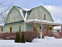 Agape Leelanau Cottage