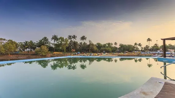 Acron Waterfront Resort | Goa - Kuzey Goa - Baga