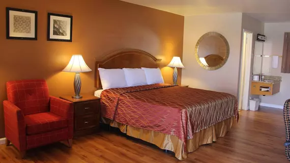 Franciscan Inn Motel | Kaliforniya - San Diego County - Vista