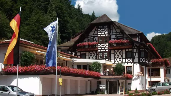 Flair Kurhotel Adlerbad | Baden-Wuerttemberg - Ortenaukreis - Bad Peterstal-Griesbach