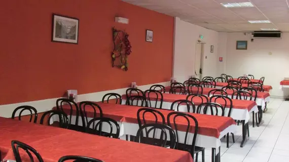 Hôtel Estival Arriel | Occitanie - Hautes-Pyrenees - Lourdes - Tarbes (ve civarı) - Lourdes