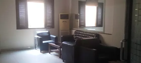 Hotel Chaupal | Haryana - Gurugram (ve civarı) - Gurugram - Sector 14