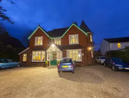 Gatwick Turret Guest House | Surrey (kontluk) - Horley