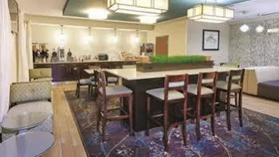 La Quinta Inn & Suites South Bend | Indiana - South Bend (ve civarı) - South Bend