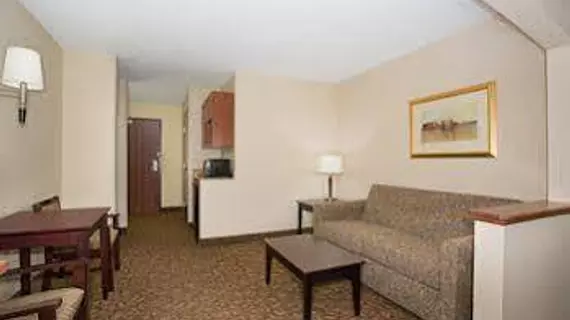 Holiday Inn Express Hotel & Suites Concordia US 81 | Kansas - Concordia (ve civarı) - Concordia