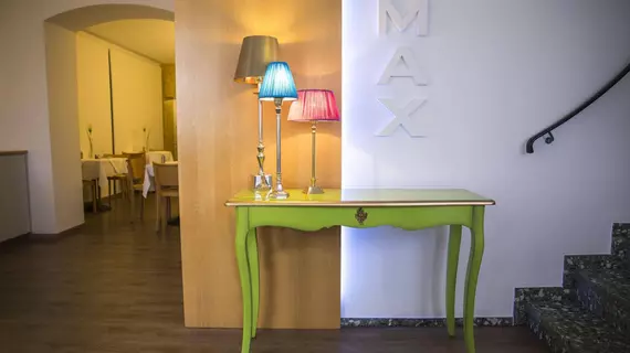 Max Hotel Garni | Kuzey Ren-Westfalia - Düsseldorf (ve civarı) - Düsseldorf - Friedrichstadt