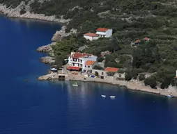 Hotel Timun | Split-Dalmaçya - Jelsa - Pokrivenik