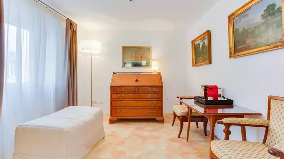 Art Hotel Palma | Balearic Adaları - Mayorka Adası - Palma de Mallorca - Tarihi Şehir Merkezi