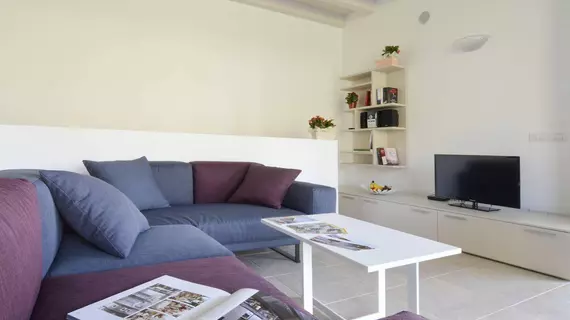 Sirmione Halldis Apartments | Lombardy - Brescia (il) - Sirmione