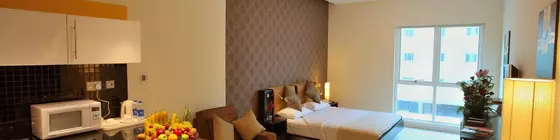 Royal Ascot Hotel Apartment | Dubai - Dubai