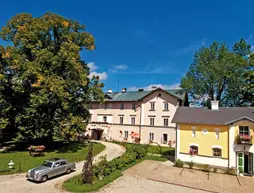 Schlosshotel Zamek Zdikov | Güney Bohemya (bölge) - Zdikov