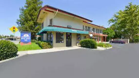 Americas Best Value Inn Atascadero | Kaliforniya - San Luis Obispo (ve civarı) - Atascadero