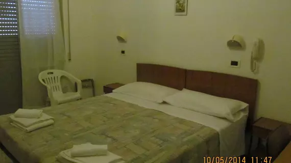 Hotel Edward | Rimini (vilayet) - Bellaria-Igea Marina - Bordonchio - Igea