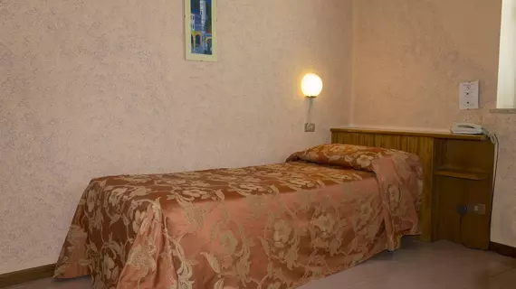 Hotel Europa | Veneto - Verona (ve civarı) - Villafranca di Verona