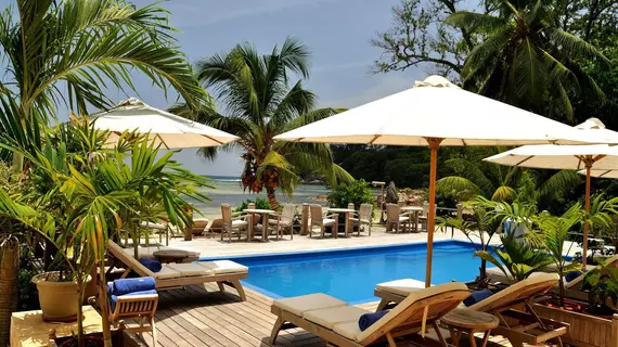 Crown Beach Hotel Seychelles | Seyşeller - Mahe Adası - Pointe Au Sel