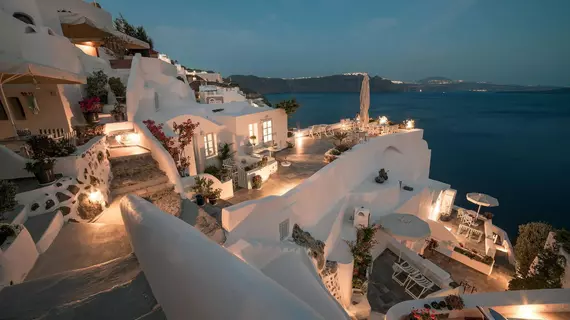 Aris Caves | Ege Adaları - Santorini